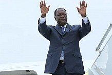 Alassane Ouattara à son arrivée hier à l’aéroport : “Le dialogue républicain doit se poursuivre”